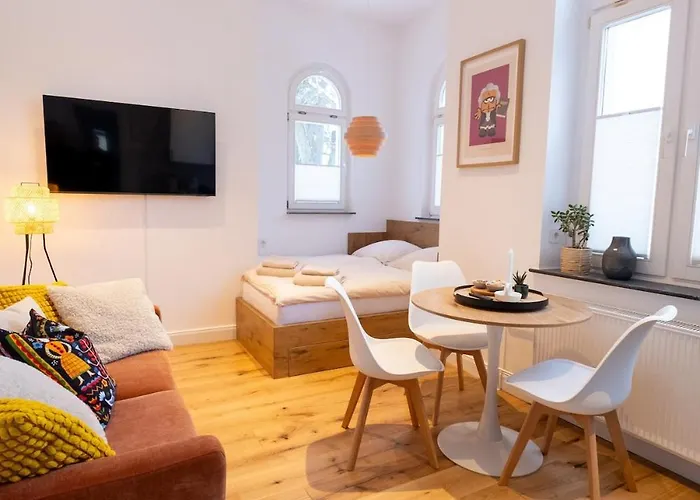 Stylisches Im Villenviertel Apartment